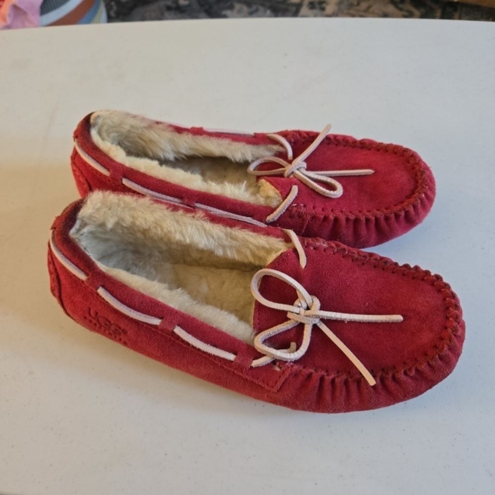 UGG‎ Red Dakota Slippers Women's Size 4
